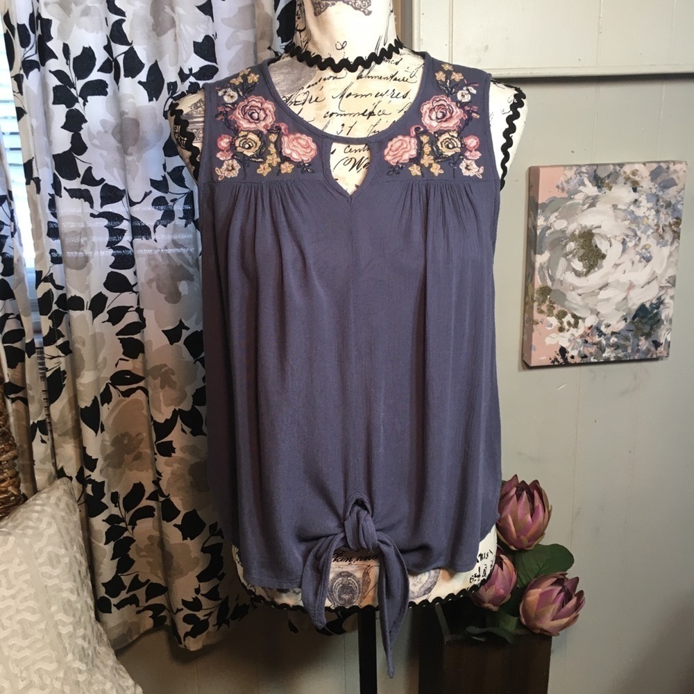 Derek Heart tie waist embroidered tank